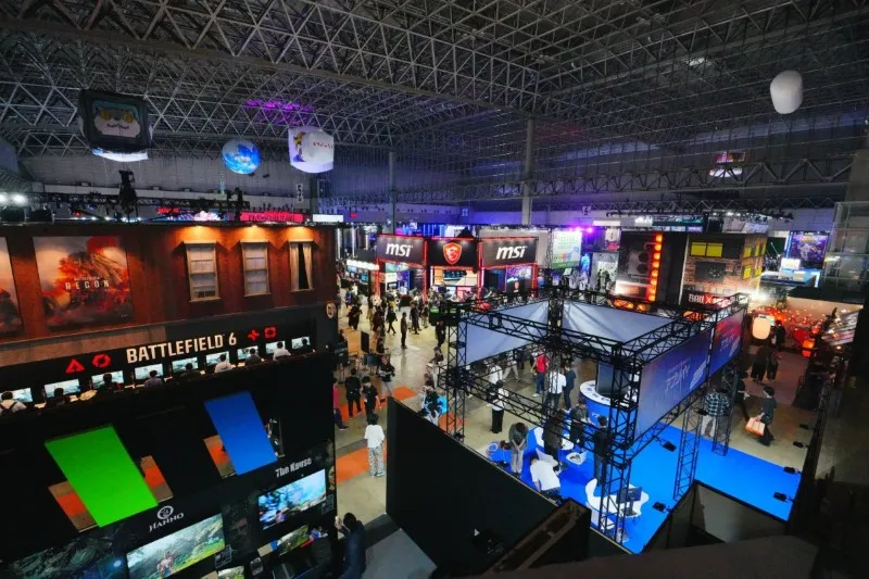大型展示会場のブース風景